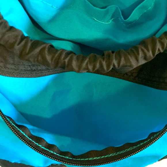 EUC Nike Bag ✔️ 13” x 17” Gym Bag Lightweight Backpack - Picture 6 of 6